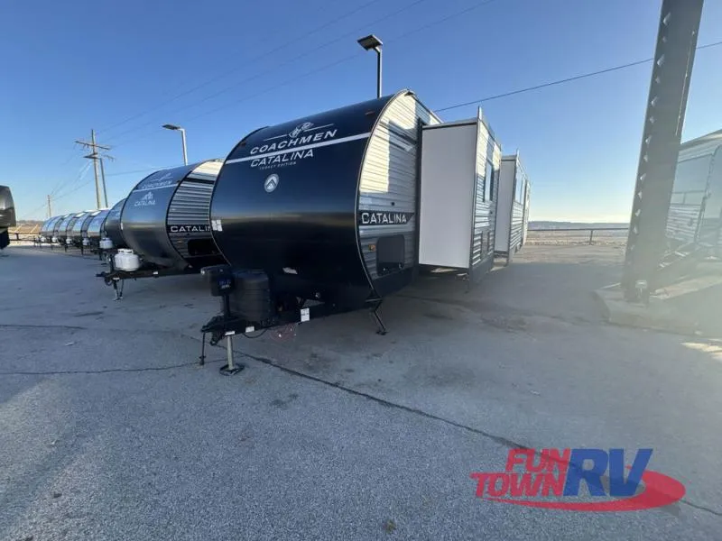 2026 Coachmen Catalina Legacy Edition 343BHTS - Photo 3
