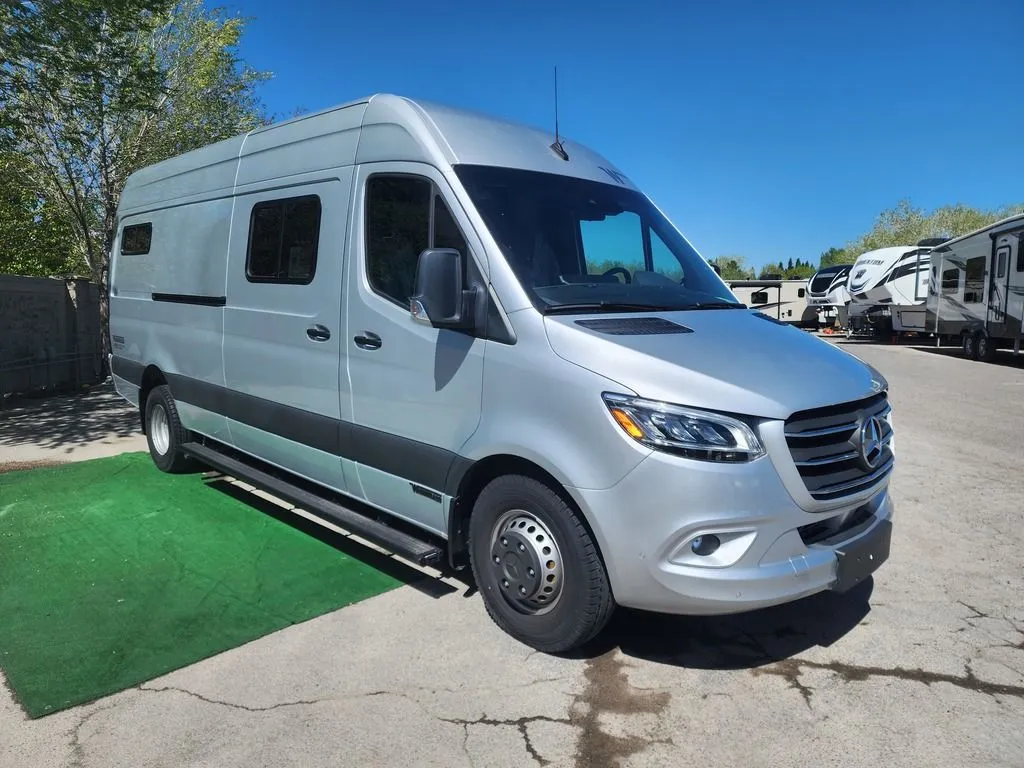 2015 Itasca Navion 24G 24G - Photo 2