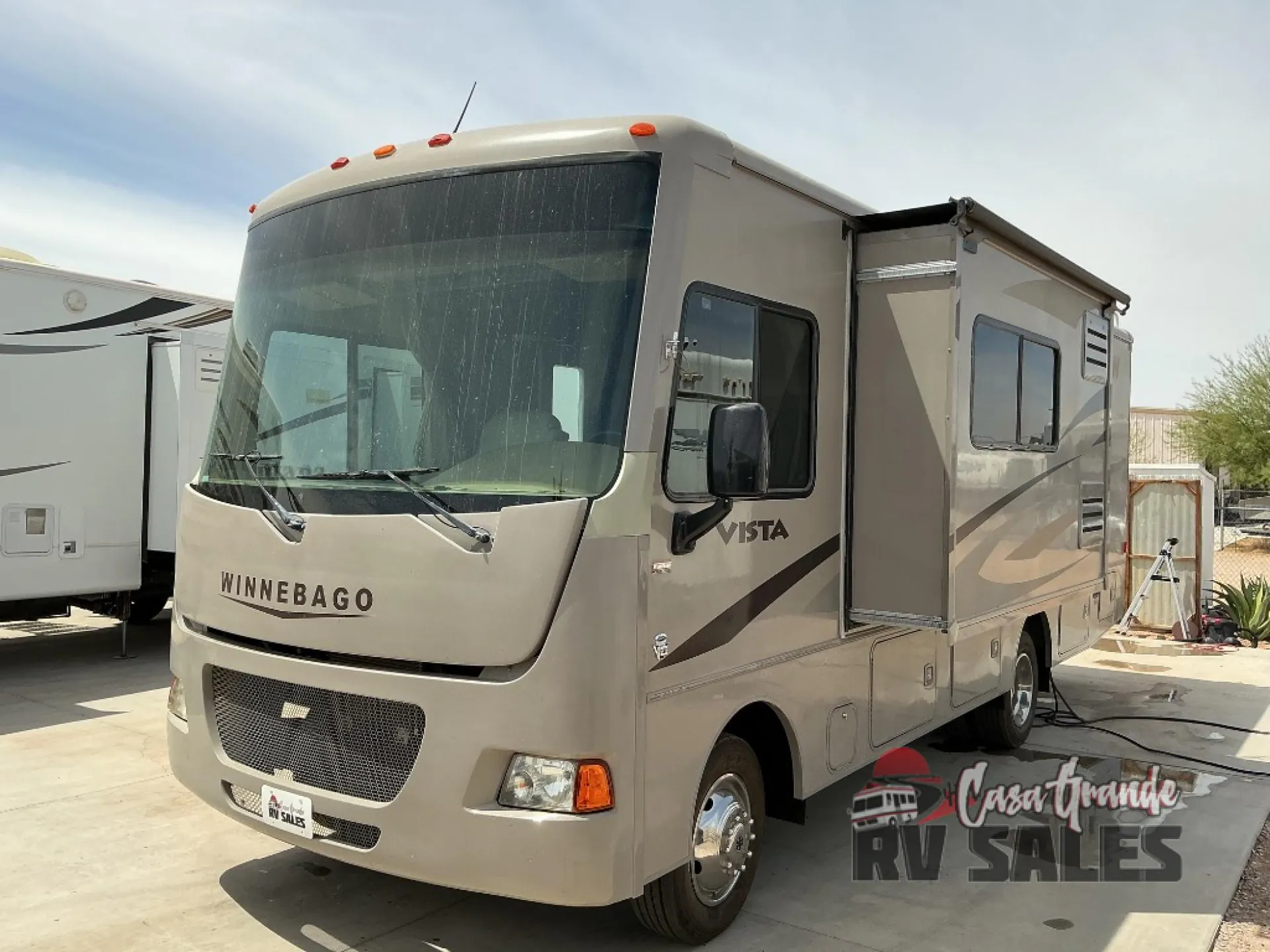 2014 Winnebago Vista 26HE - Photo 2