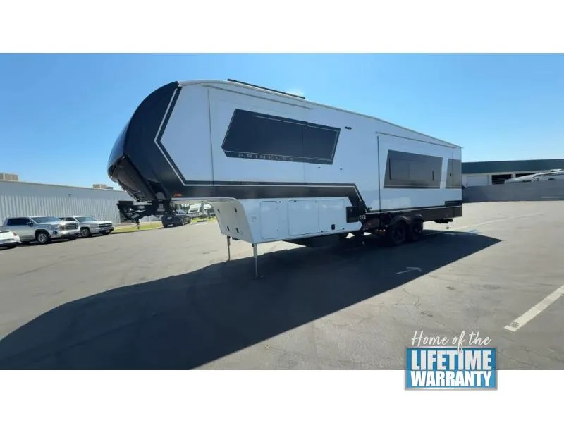 2027 Brinkley Model Z New    3200 - Photo 3