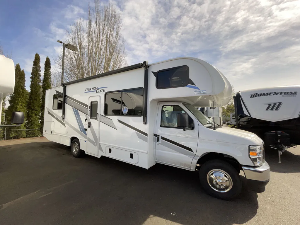 2026 Thor Motor Coach Freedom Elite 28HZ, Photos photo 5