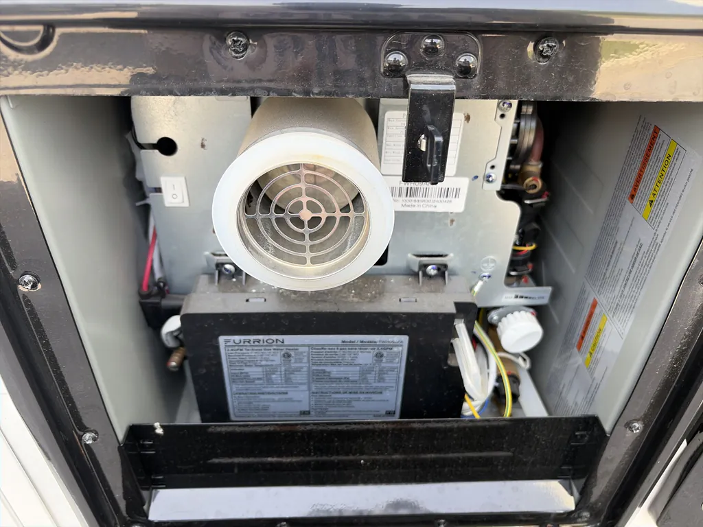 2025 Brinkley Model Z 3610, Photos photo 22