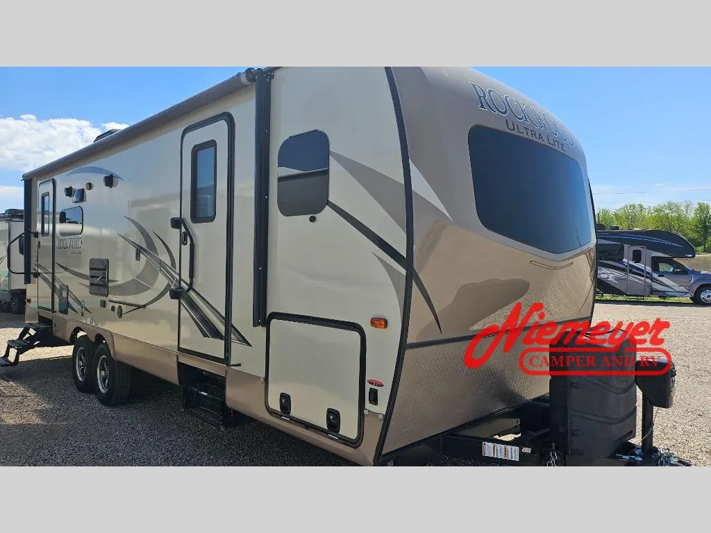 2018 Forest River RV Rockwood Ultra Lite 2604WS - Photo 2