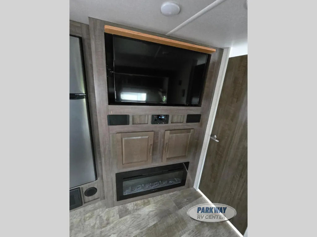 2023 Forest River Rockwood Ultra Lite 2912BS, Photos photo 8