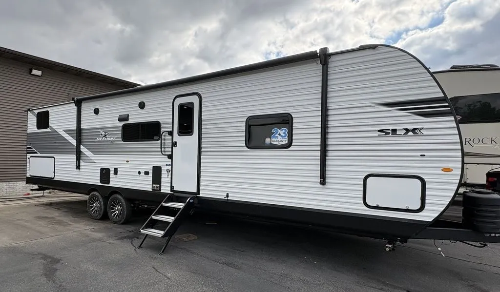 2026 Jayco Jay Flight 325BHT - Photo 2
