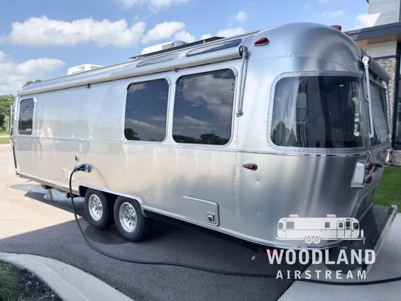 2026 Airstream Globetrotter 27FB - Photo 4