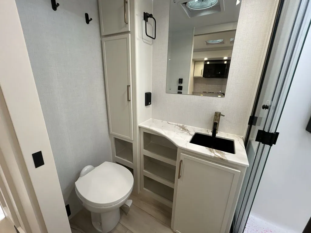 2026 Brinkley Model Ix 23X, Photos photo 15