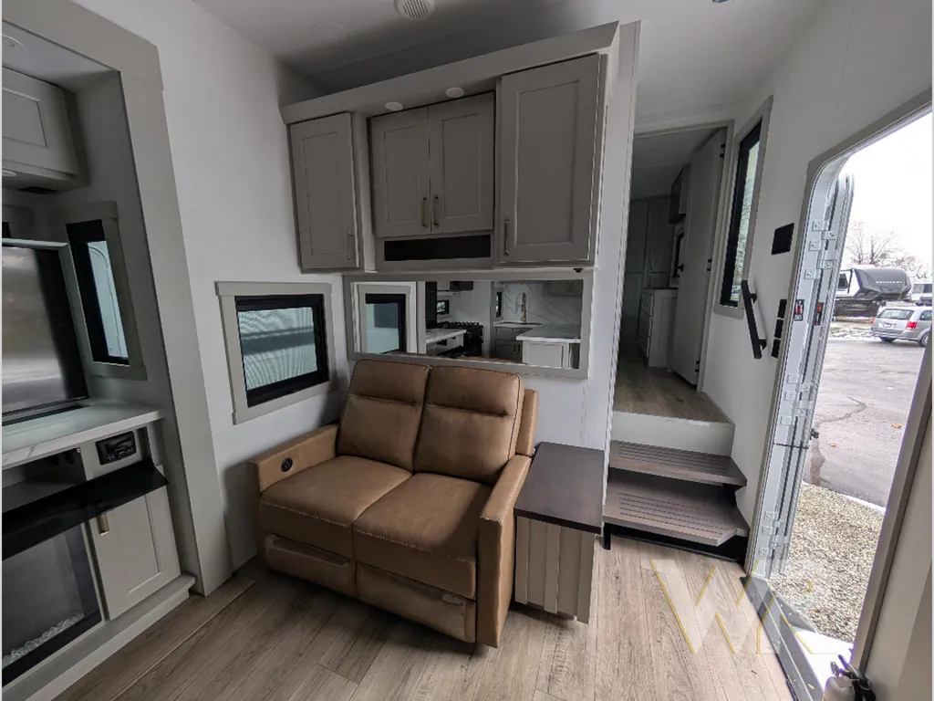 2026 Brinkley Model G 3520, Photos photo 26