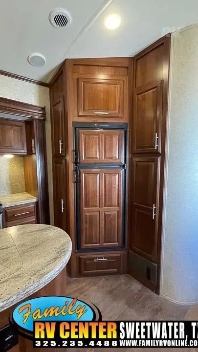 2015 Forest River Wildcat 333MK, Photos photo 13