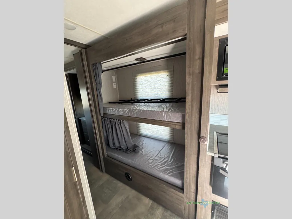 2022 Coachmen Pursuit 31BH, Photos photo 14