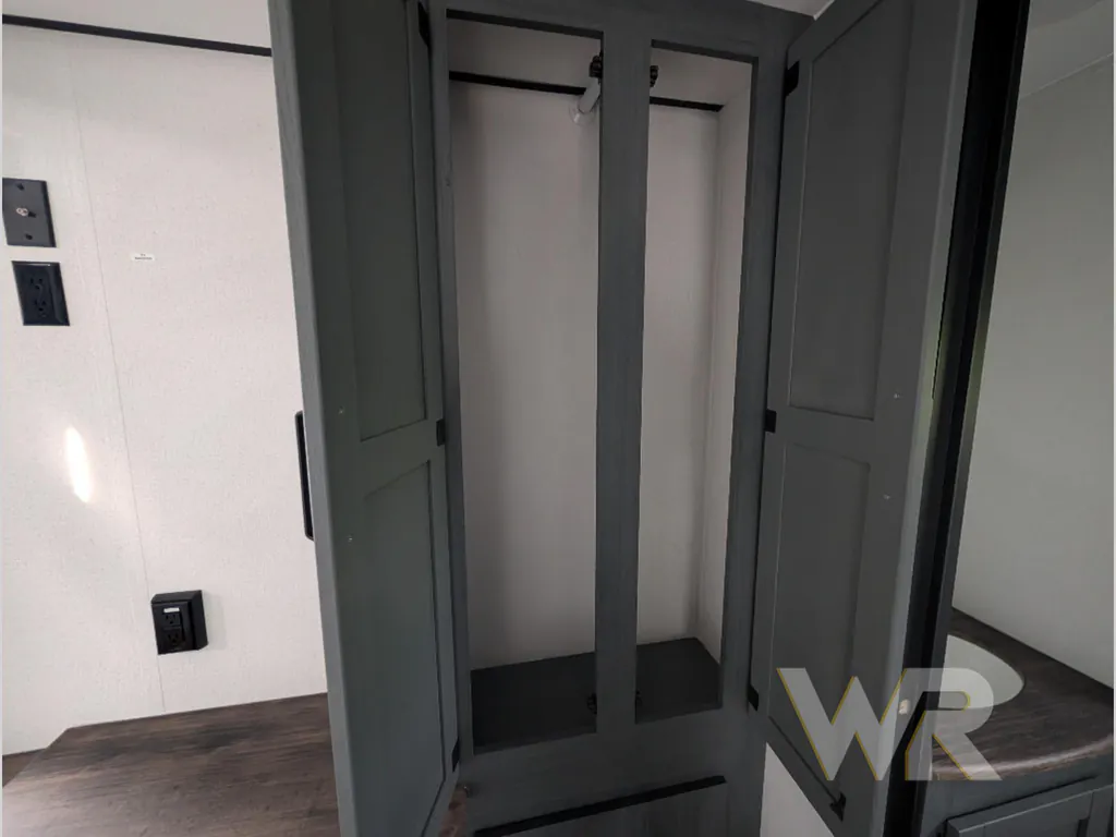 2027 Forest River Puma Vista 421LFT, Photos photo 27