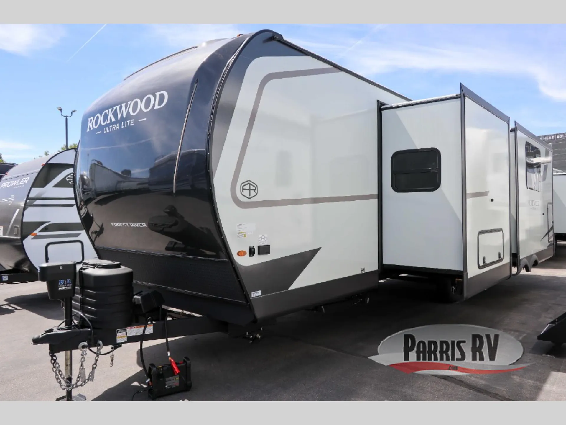 2027 Forest River Rockwood Ultra Lite 2711RK — Photo 7