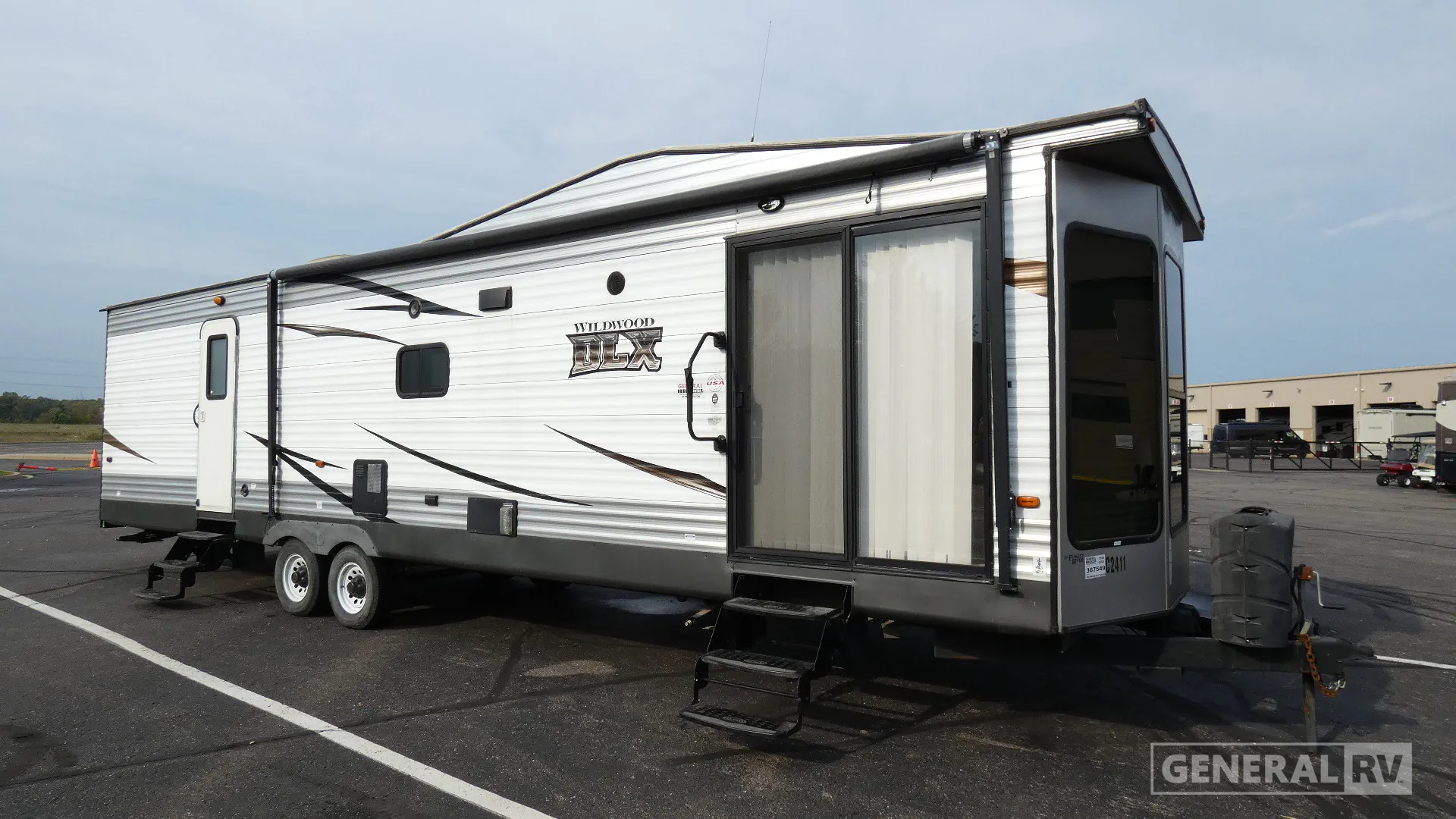 2018 Forest River Wildwood DLX 353FLFB