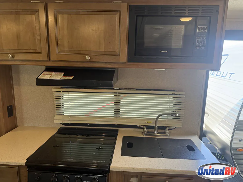 2018 Forest River Rockwood Mini Lite 2109S, Photos photo 18