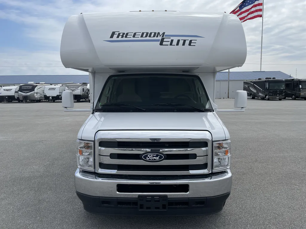 2026 Thor Motor Coach Freedom Elite 28HZ, Photos photo 4