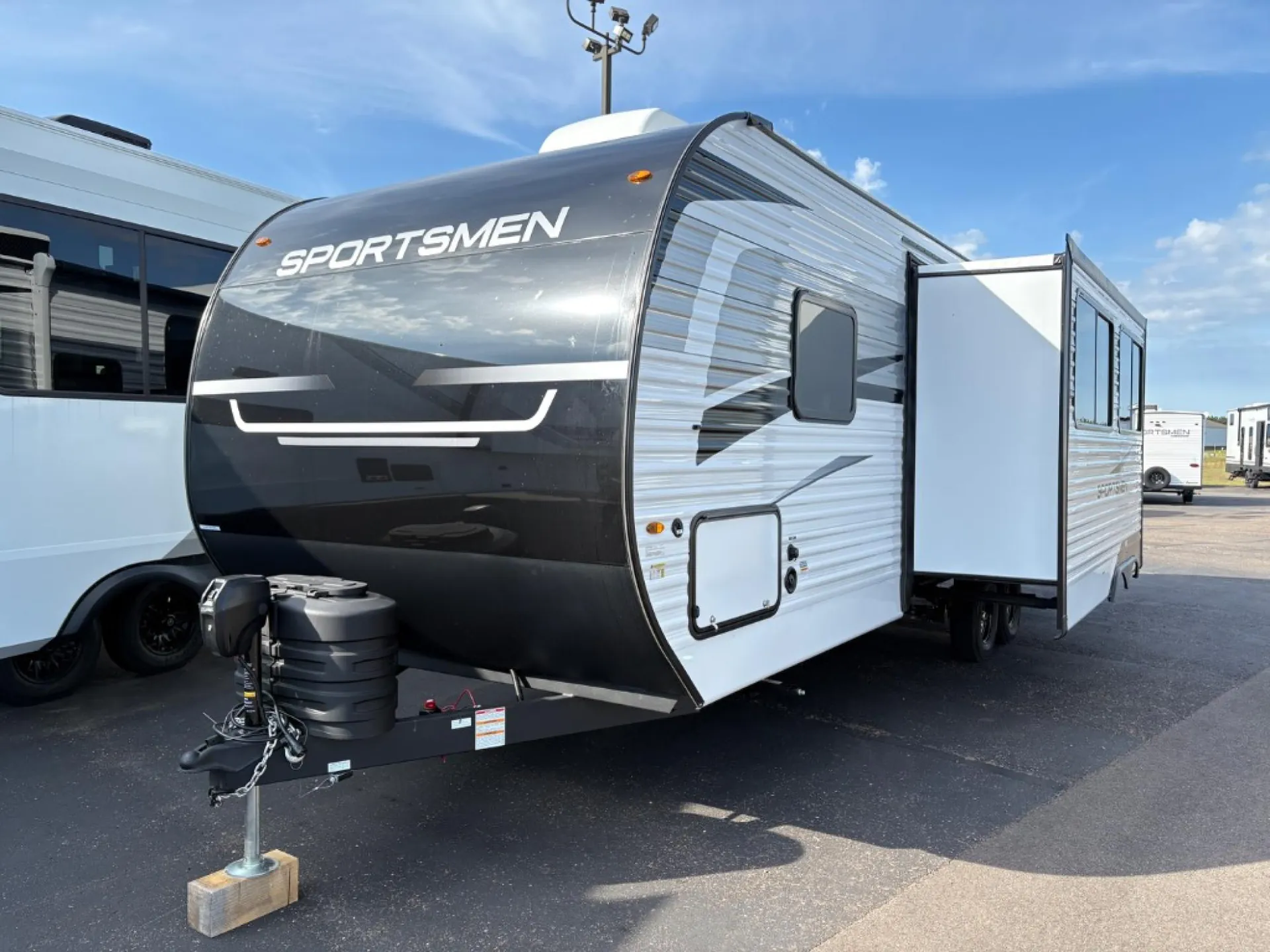 2027 K-Z Sportsmen SE 261BHKSE - Photo 4