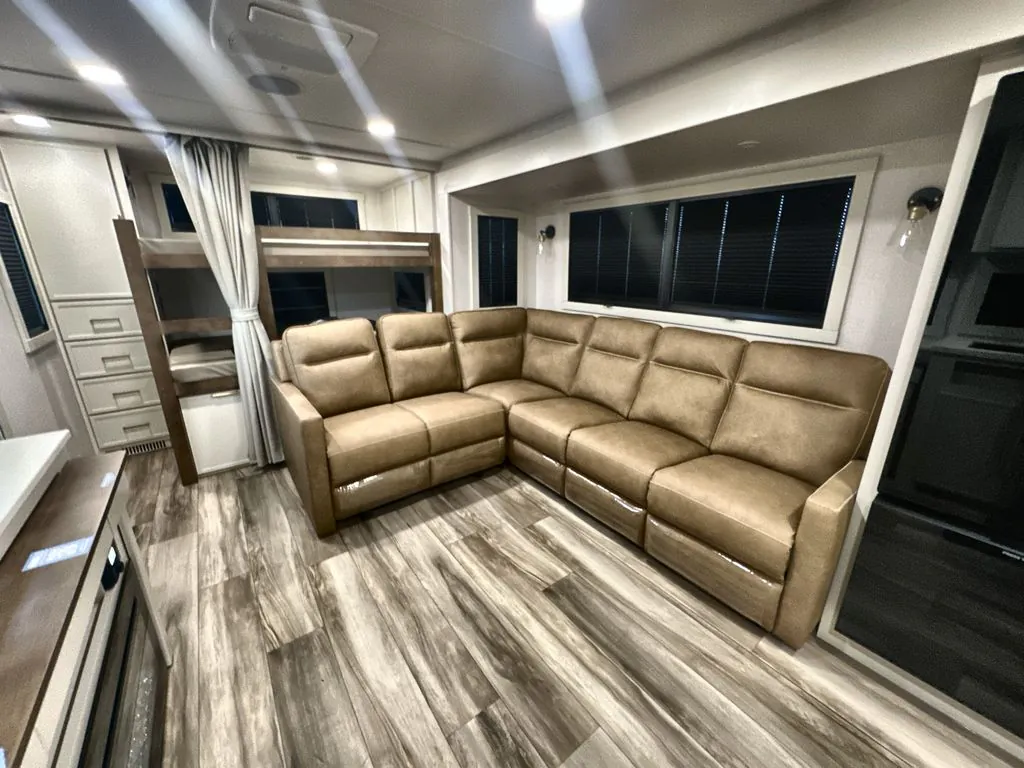 2027 Brinkley Model I 290, Photos photo 11