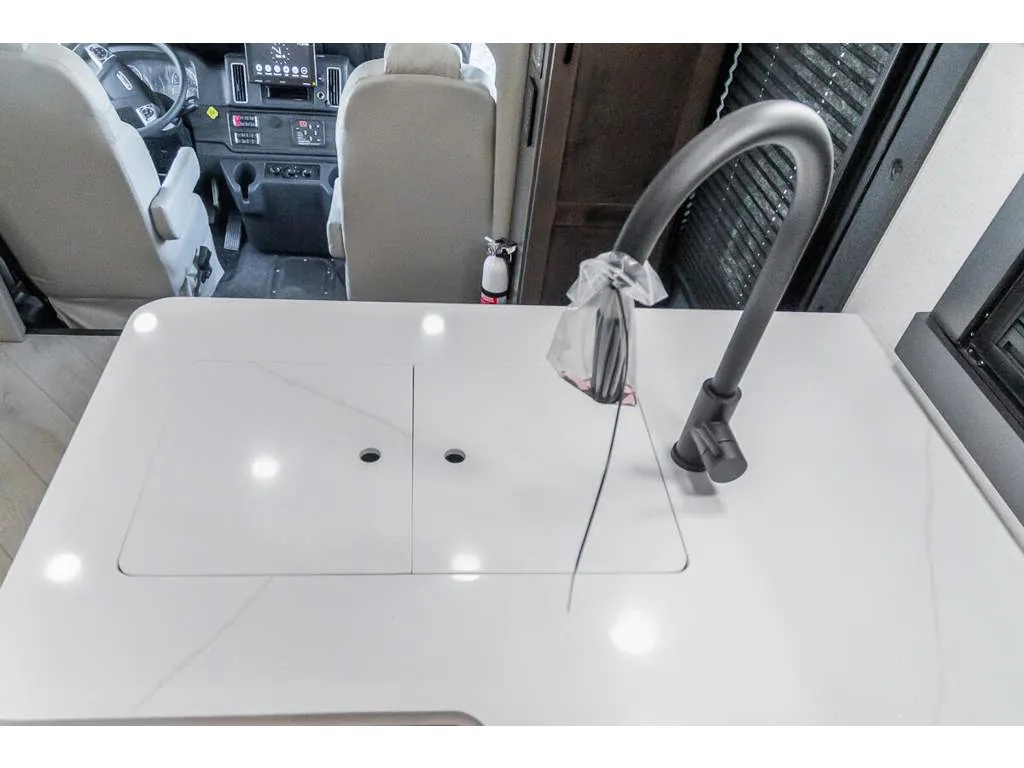 2027 Entegra Coach Accolade 37K, Photos photo 17