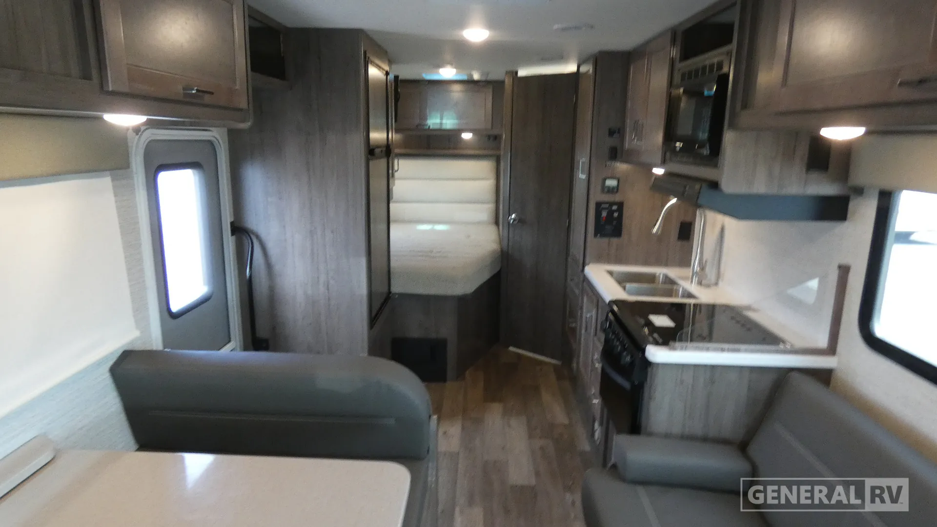 2022 Winnebago Spirit 25B - Photo 3