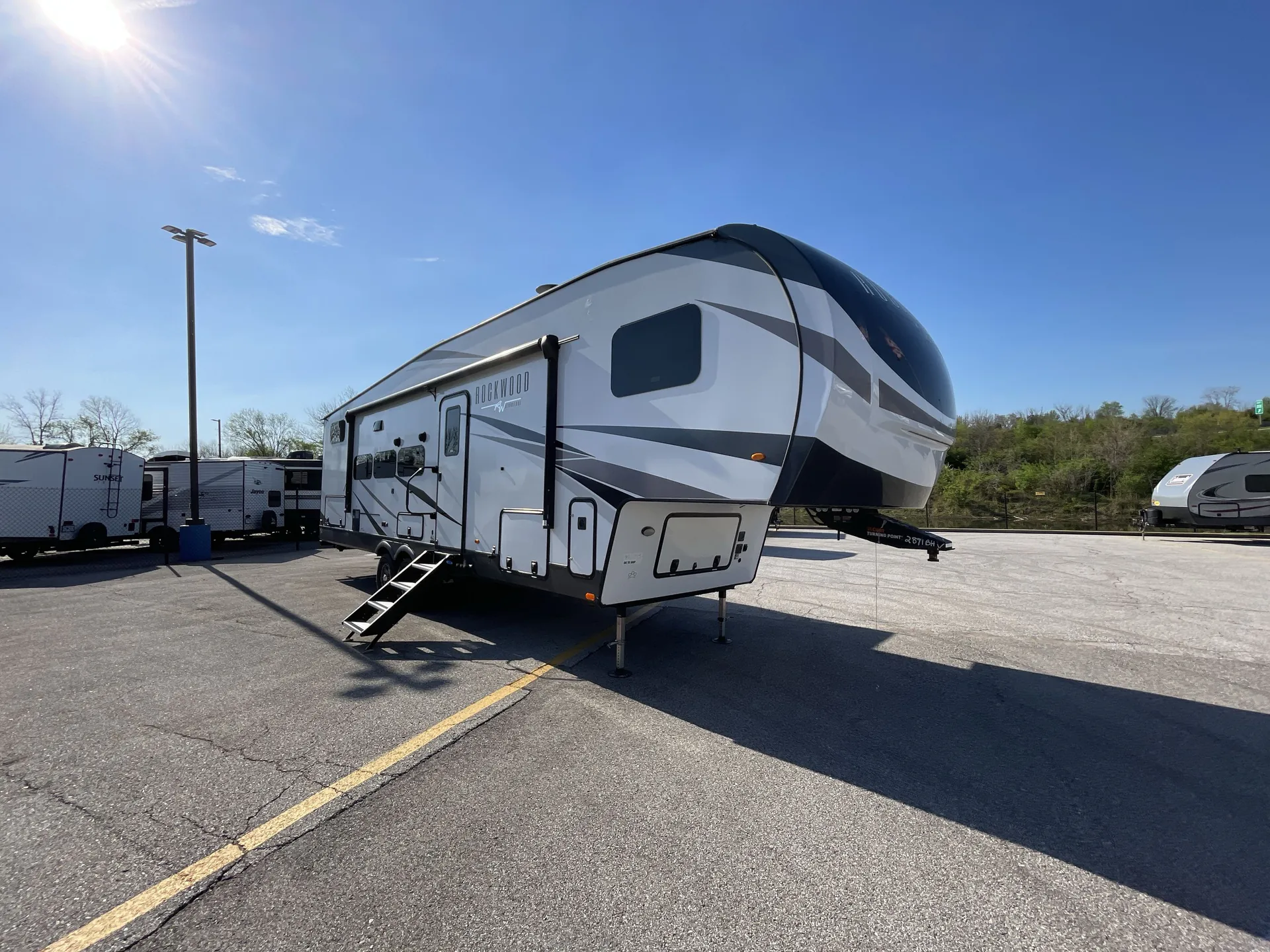 2023 Forest River Rockwood Signature 2891BH - Photo 2