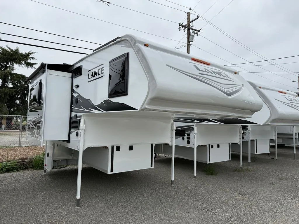 2026 Lance 855S - Main photo