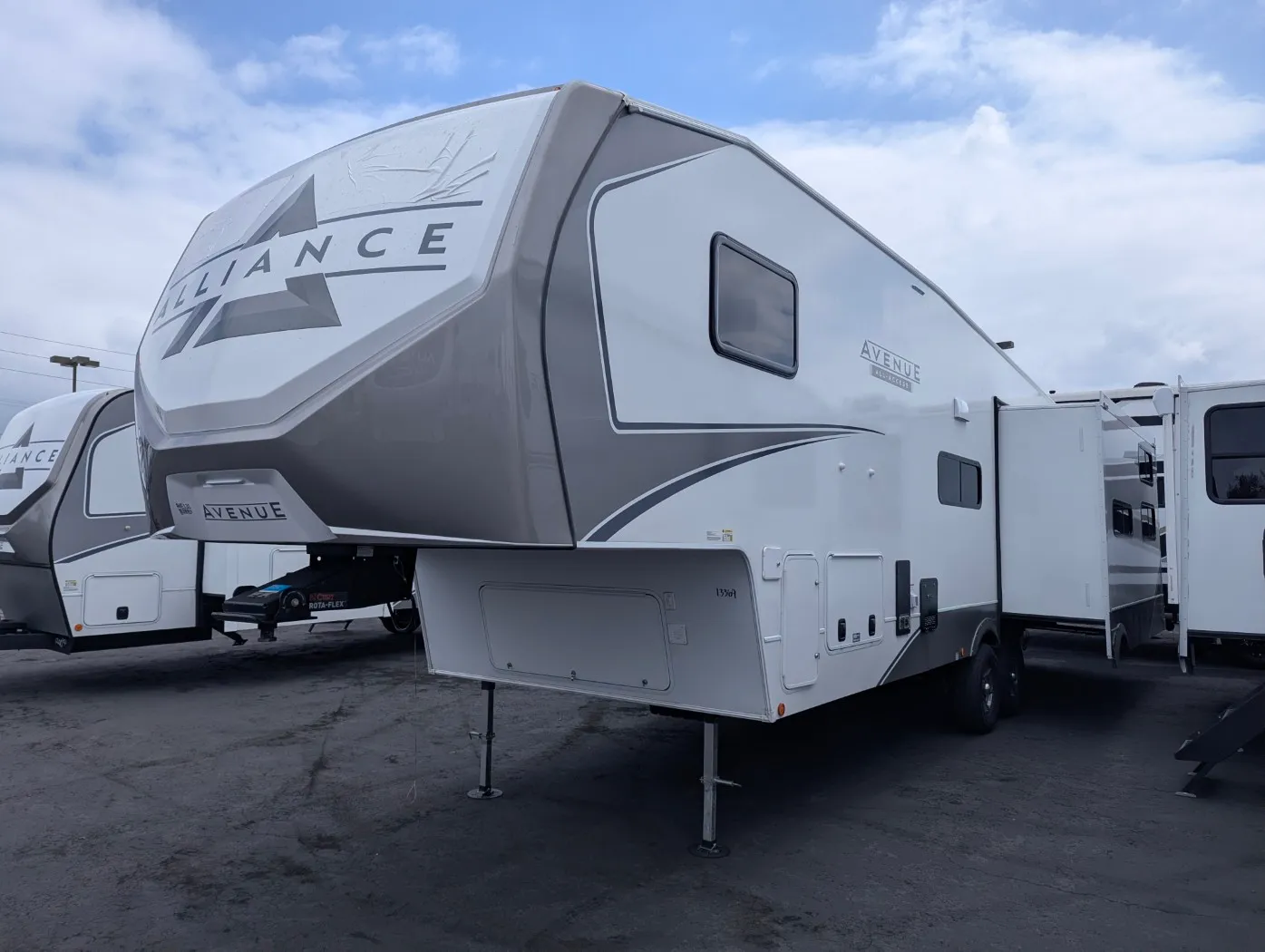 2026 Alliance RV Avenue 30BH - Photo 3