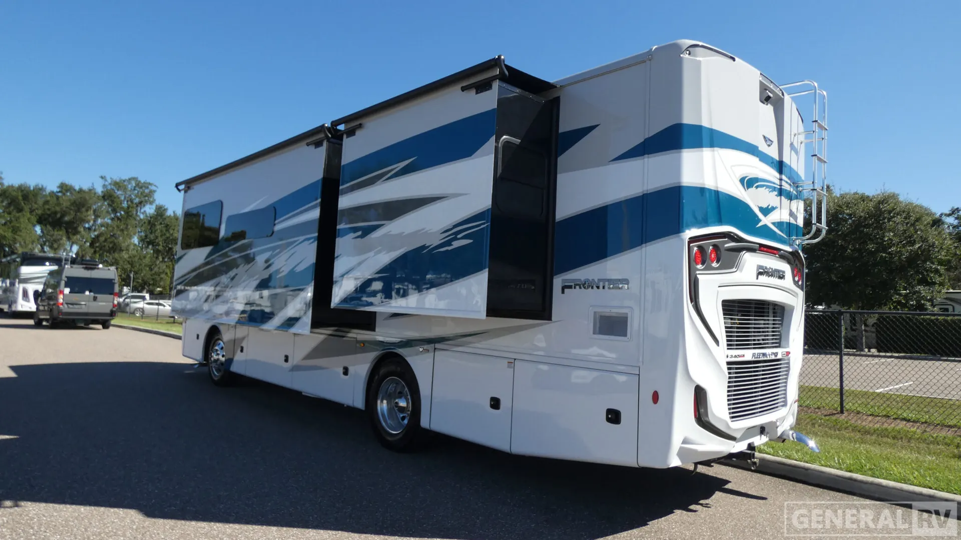 2026 Fleetwood Frontier 33TL - Photo 4