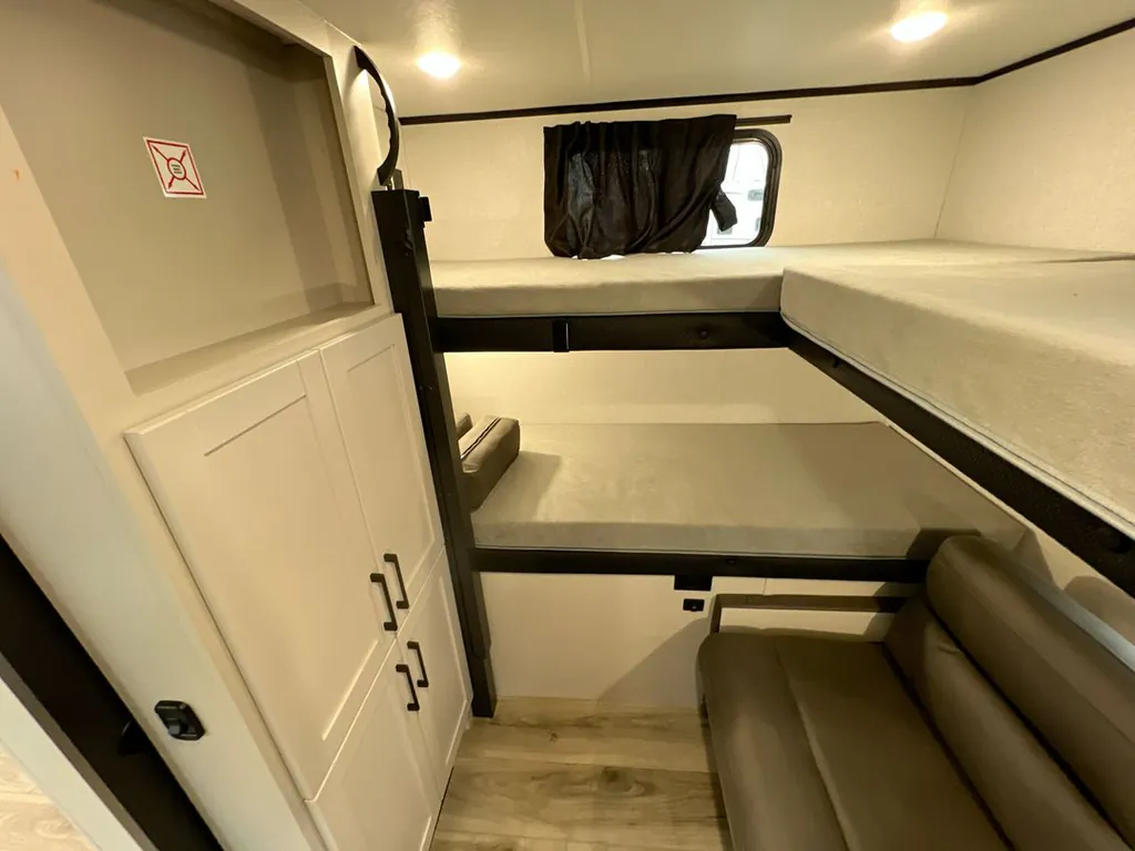 2026 Jayco Jay Feather 29QBH, Photos photo 13
