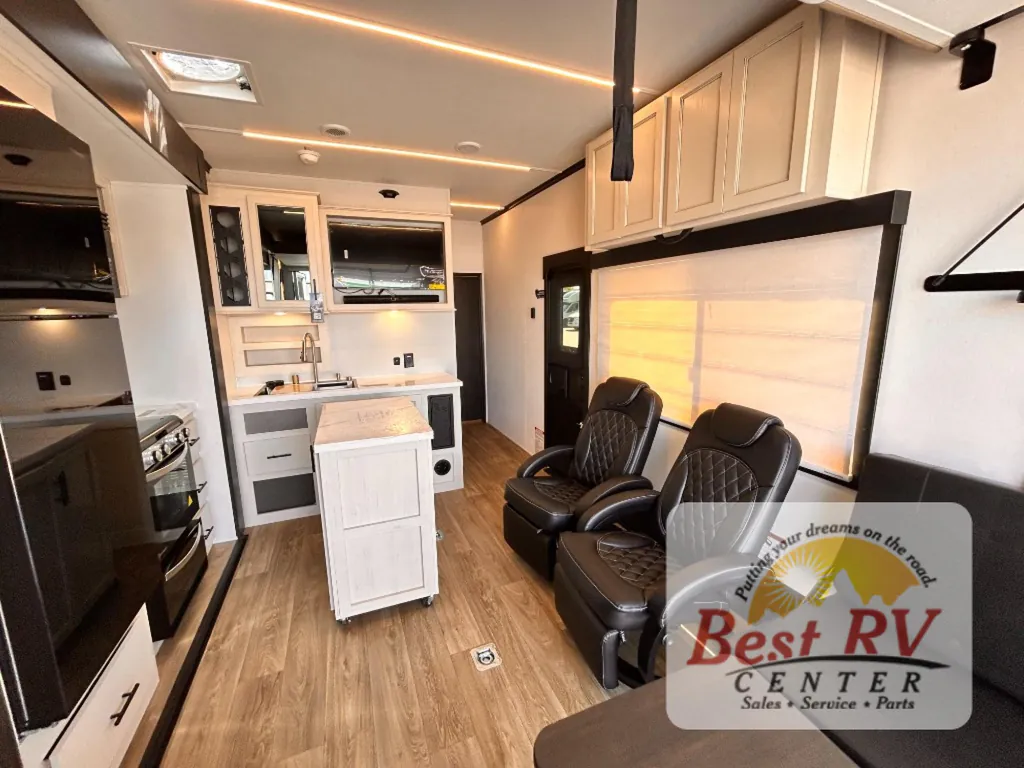 2027 Forest River Vengeance Rogue Armored 26L140, Photos photo 21