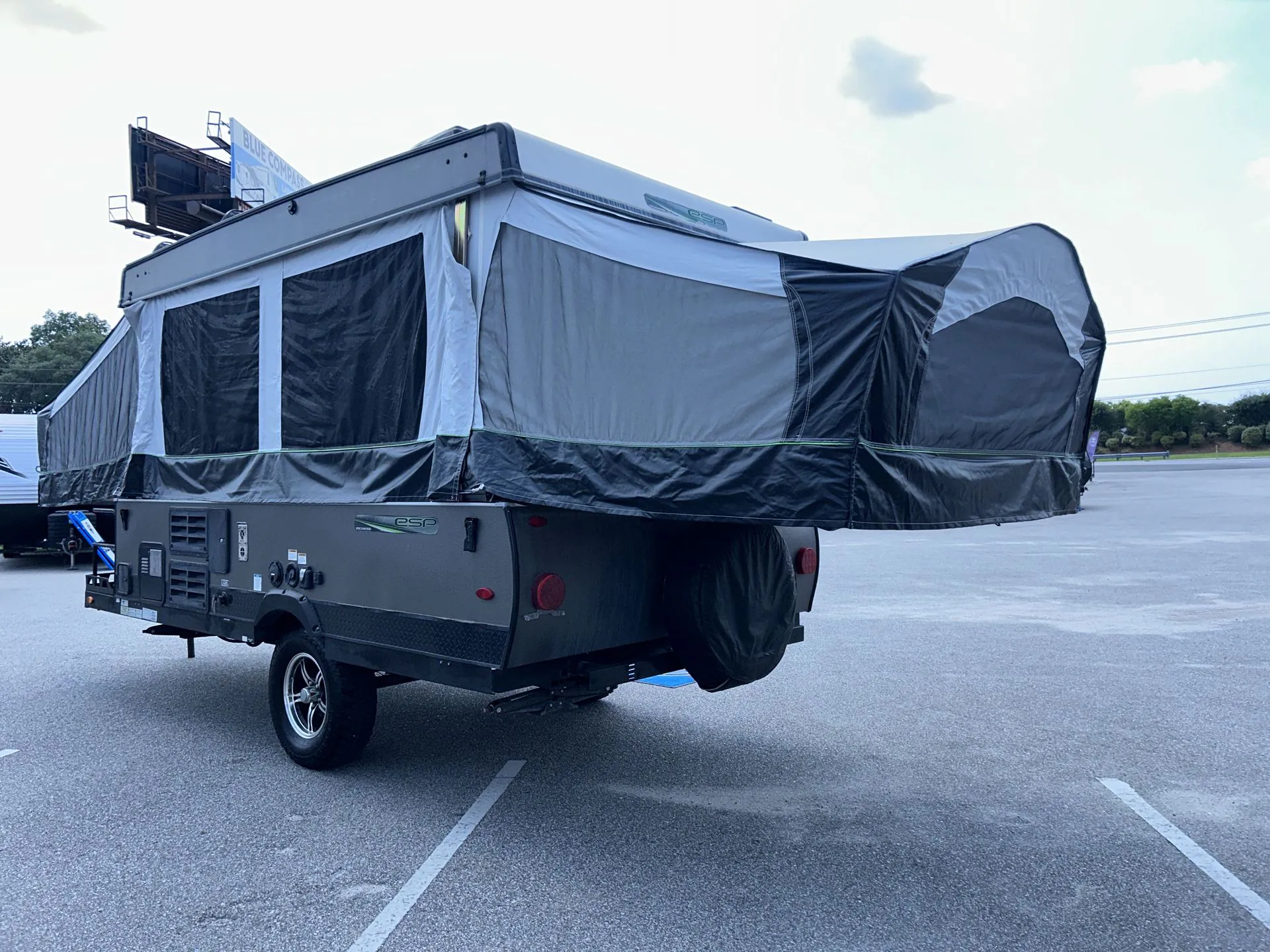 2019 Forest River RV Rockwood Freedom Series 2280 — Photo 5