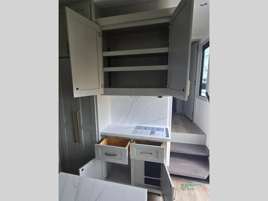 2026 Brinkley Model G 4100, Photos photo 29