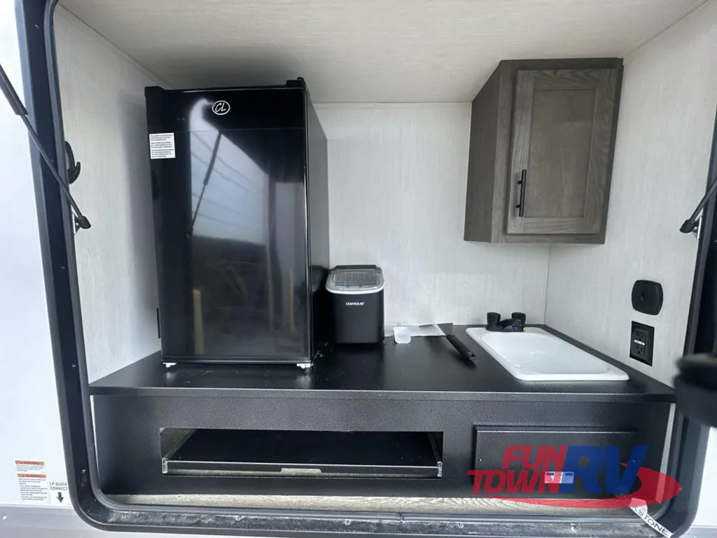 2025 Forest River Cherokee Alpha Wolf 33BH, Photos photo 29