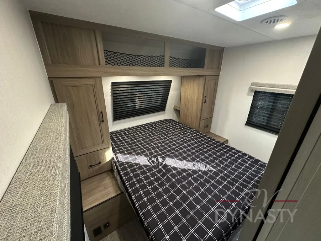 2025 Coachmen Freedom Express Select 31SE, Photos photo 50