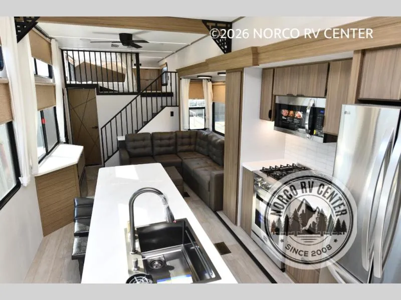 2025 Forest River Salem Grand Villa 44VIEW - Photo 2