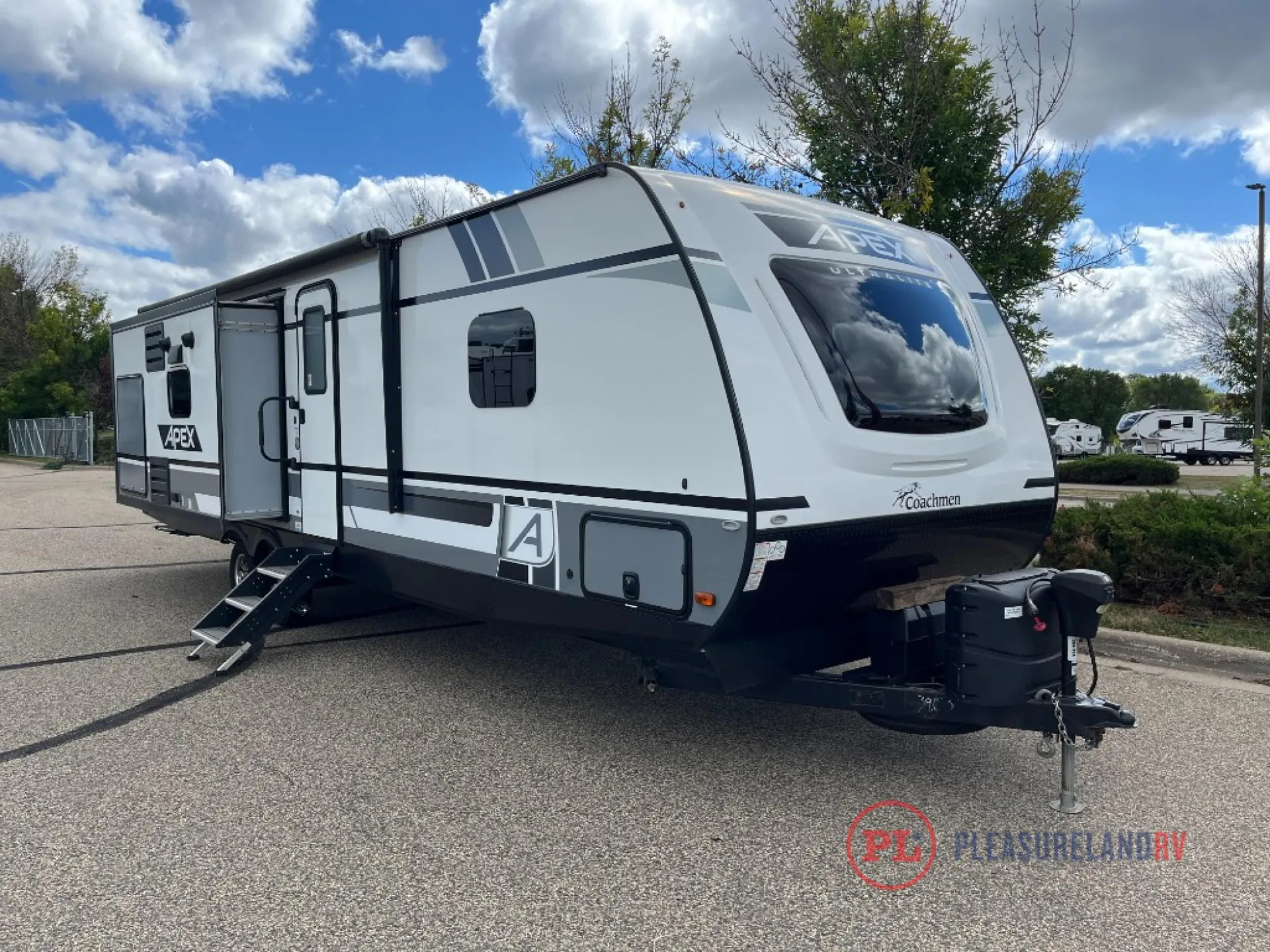 2021 Coachmen Apex Ultra-Lite 293RLDS - Photo 2