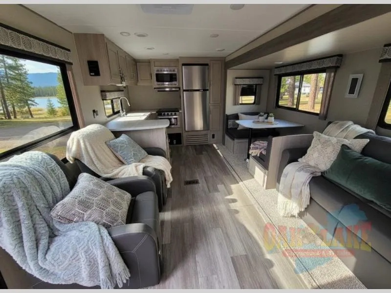 2023 Coachmen Catalina Legacy Edition 283RKS - Photo 3