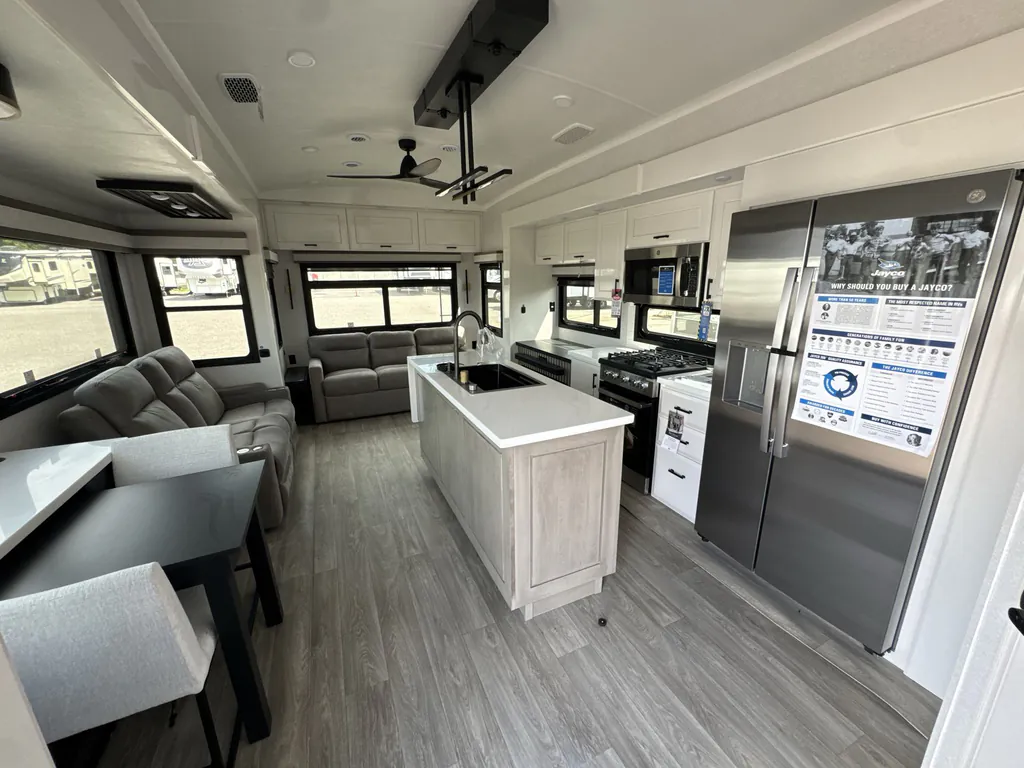 2027 Jayco Pinnacle 36FBTS, Photos photo 6