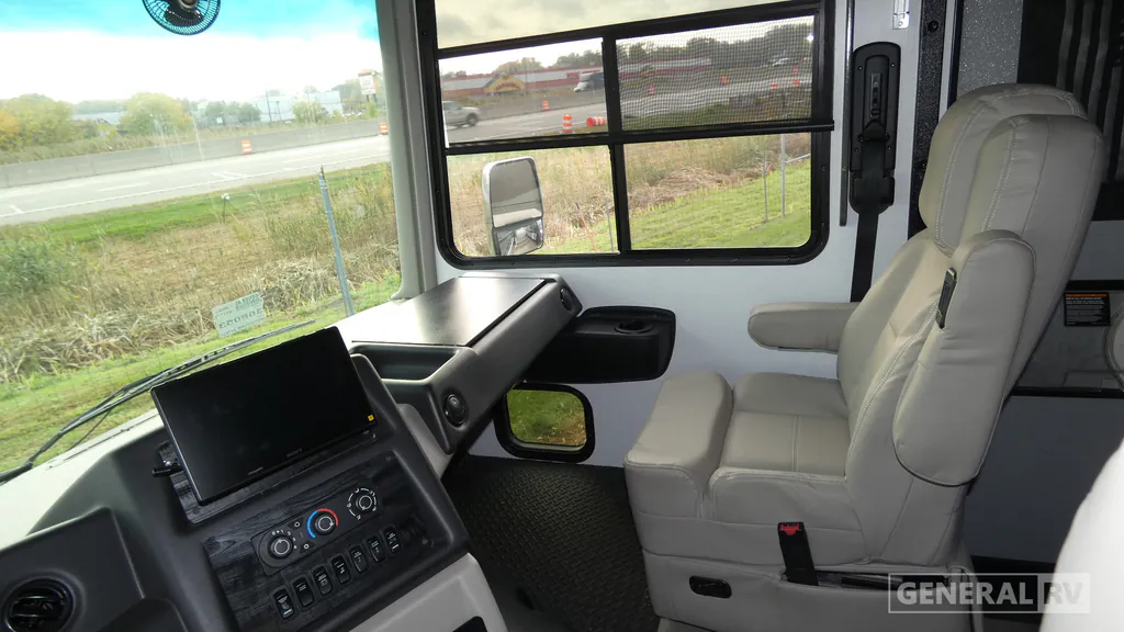 2025 Forest River Georgetown 7 Series GT7 31X7, Photos photo 12