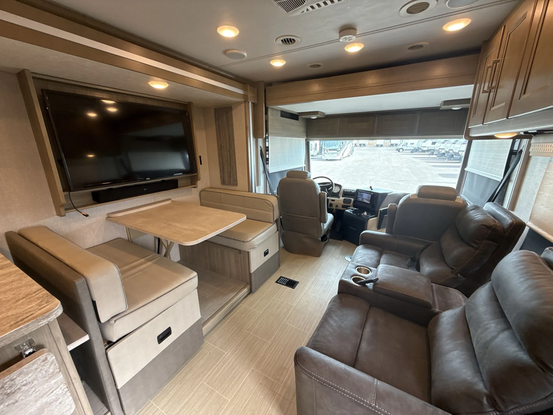 2020 Coachmen Sportscoach Srs 366BH — living area main