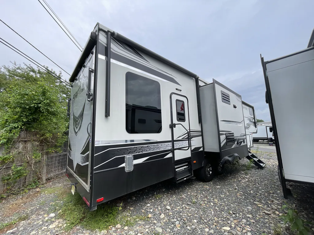 2018 Keystone Raptor 362, Photos photo 7