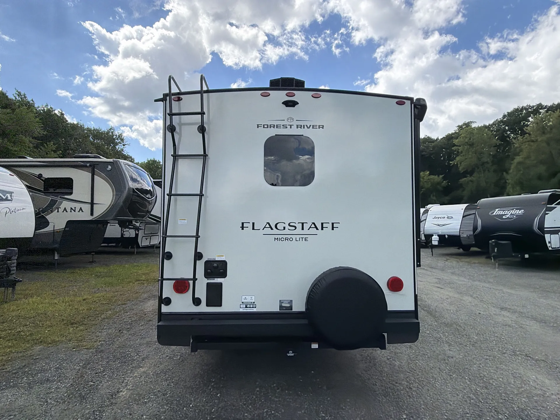 2027 Forest River Flagstaff Micro Lite 25SRB — backside