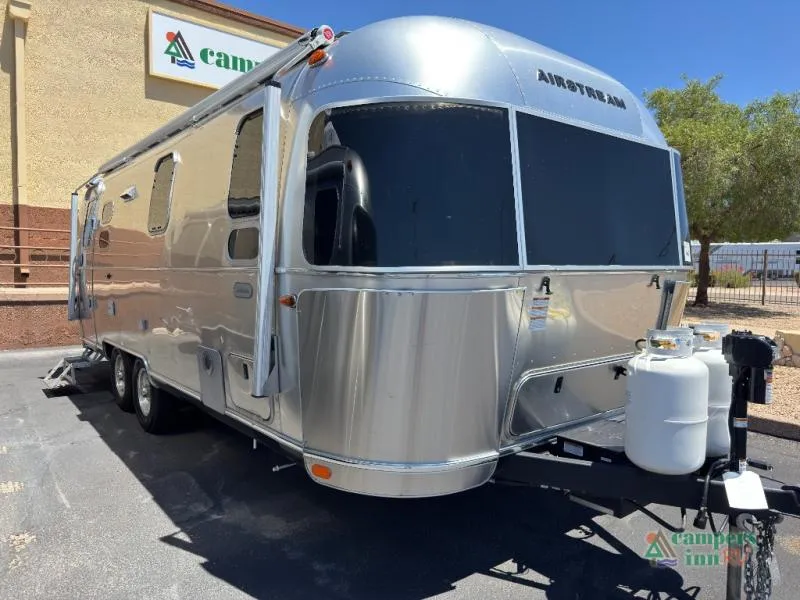 2026 Airstream Globetrotter 25FB - Photo 2
