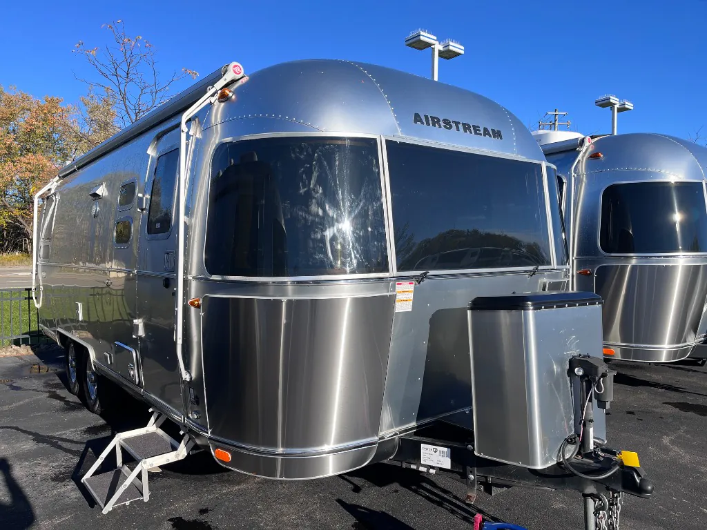 2020 Airstream Flying Cloud 25RB - Photo 2