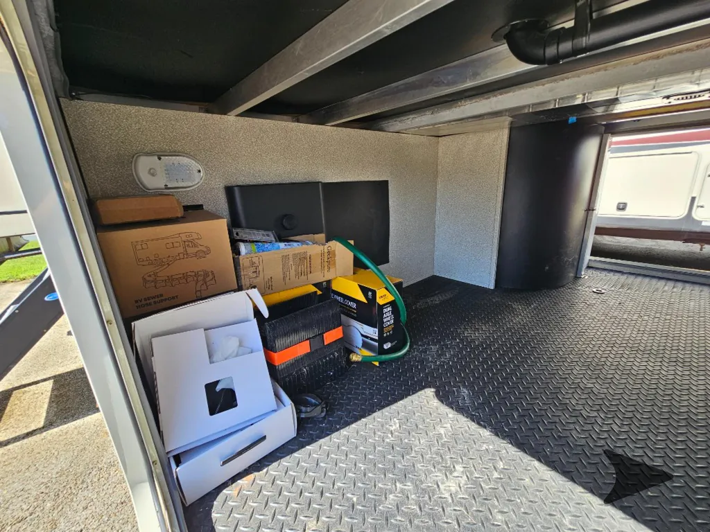 2020 Forest River Cedar Creek Champagne Edition 38EL, Photos photo 13