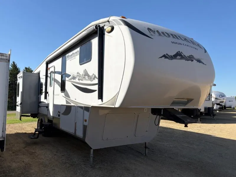 2011 Keystone Montana High Country 323RL - Main photo
