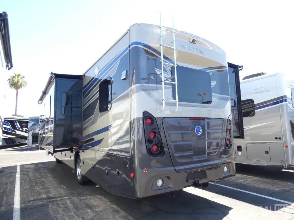 2026 Holiday Rambler Vacationer 33C - Photo 4