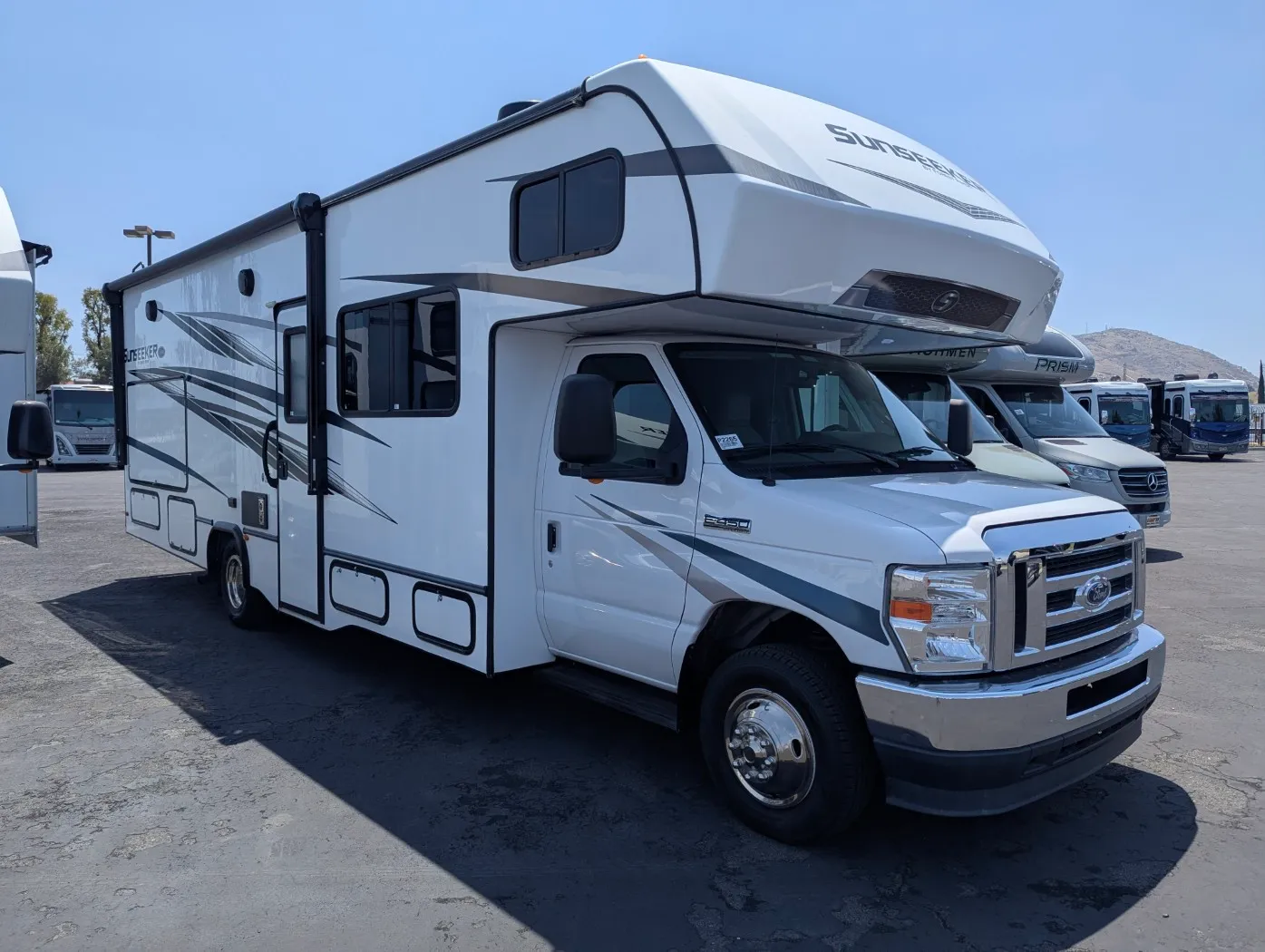 2024 Forest River Sunseeker 2860DS - Photo 2