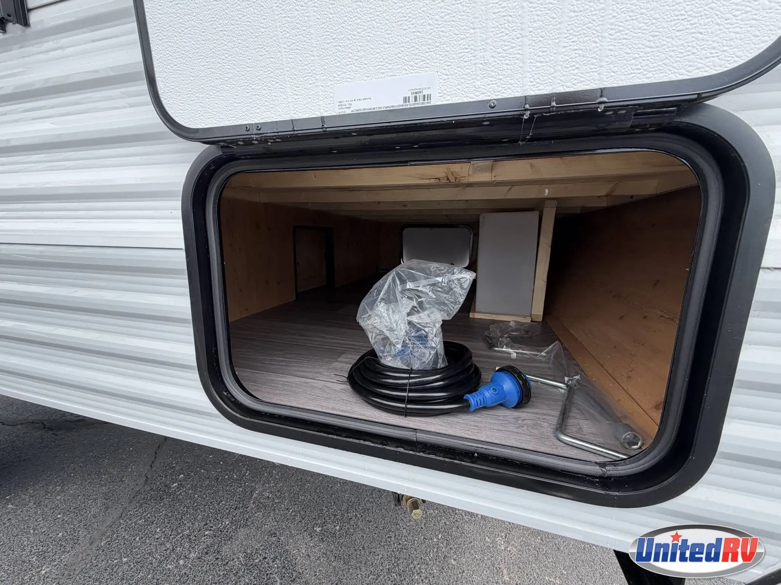 2027 SUNSET PARK RV SUNLITE 16BH - Photo 3