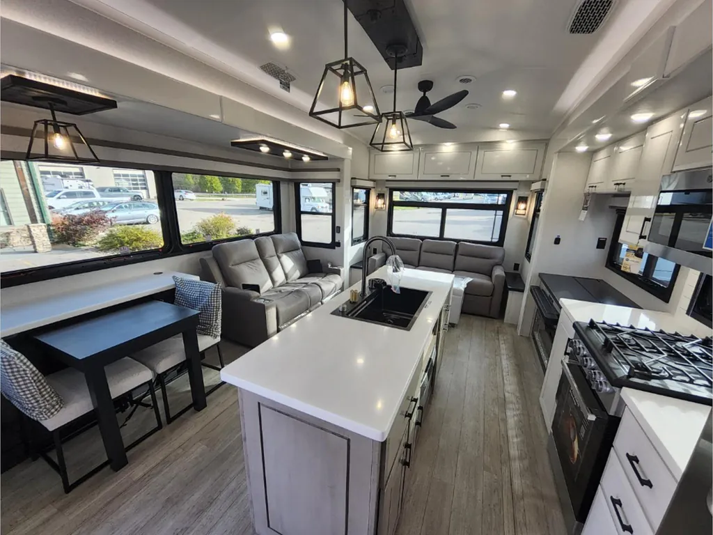 2026 Jayco Pinnacle 36FBTS, Photos photo 12