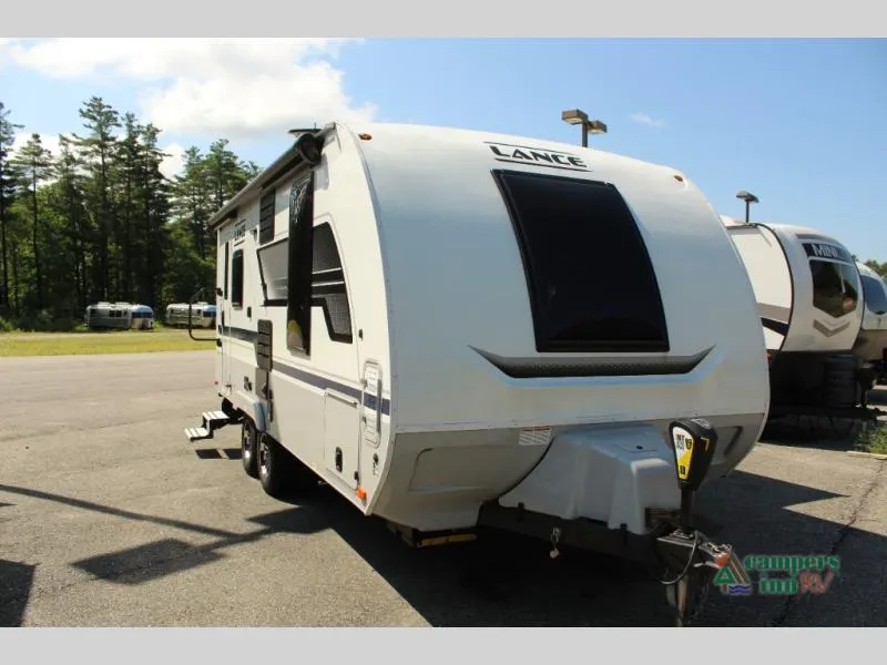 2022 Lance Lance Travel Trailers Used    1995 - Photo 2